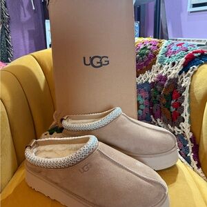 UGG tazz sand platform  Suede slippers